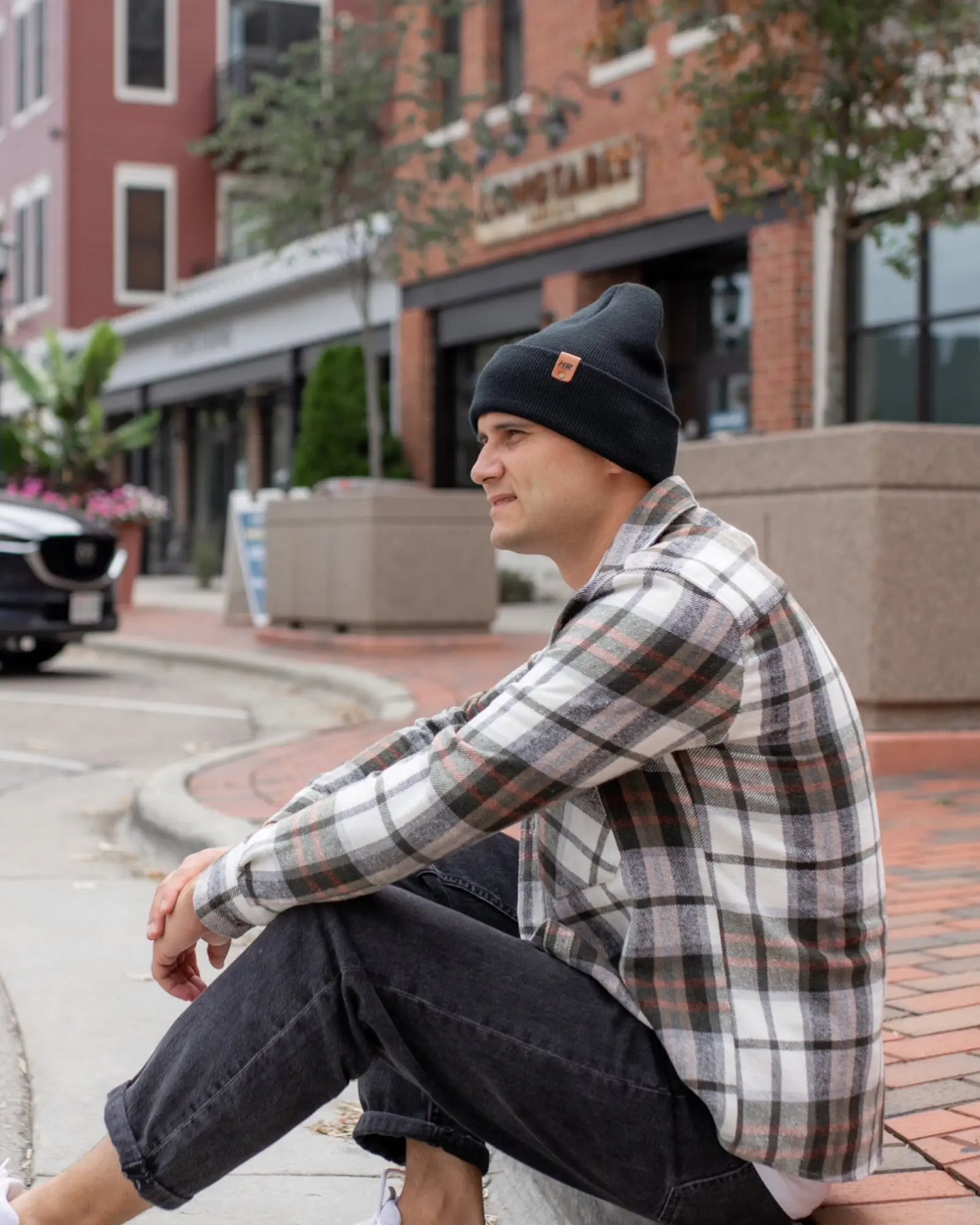 HAAKWEAR Knit Cuffed Classic Beanie / Hat - Charcoal Black, Made in USA