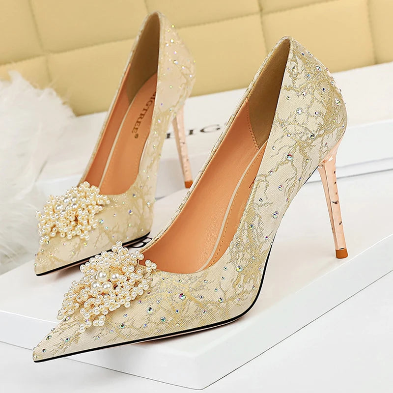 Shoes Pearl Flowers Woman Pumps Rhinestone High Heels 2025 New Luxurious Women Heels Stiletto Large Size Ladies Pumps
