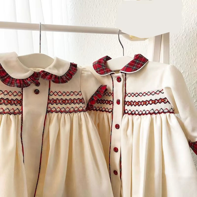 Children Girls Vintage Spanish Princess Plaid Dress for Girl Elegant Handmade Smocked Long Sleeve Dress 2023 Autumn Kids Costume