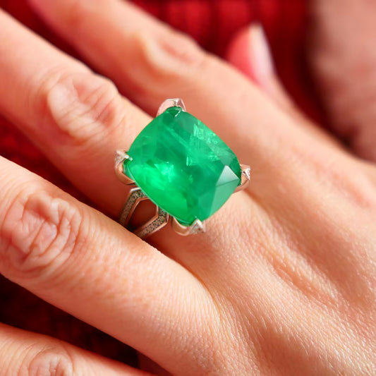 Real Sterling 925 Silver Rings for Women with Large Green Stone Synthetic Gemstones Emerald Ring Fine Jewelry Wholesale