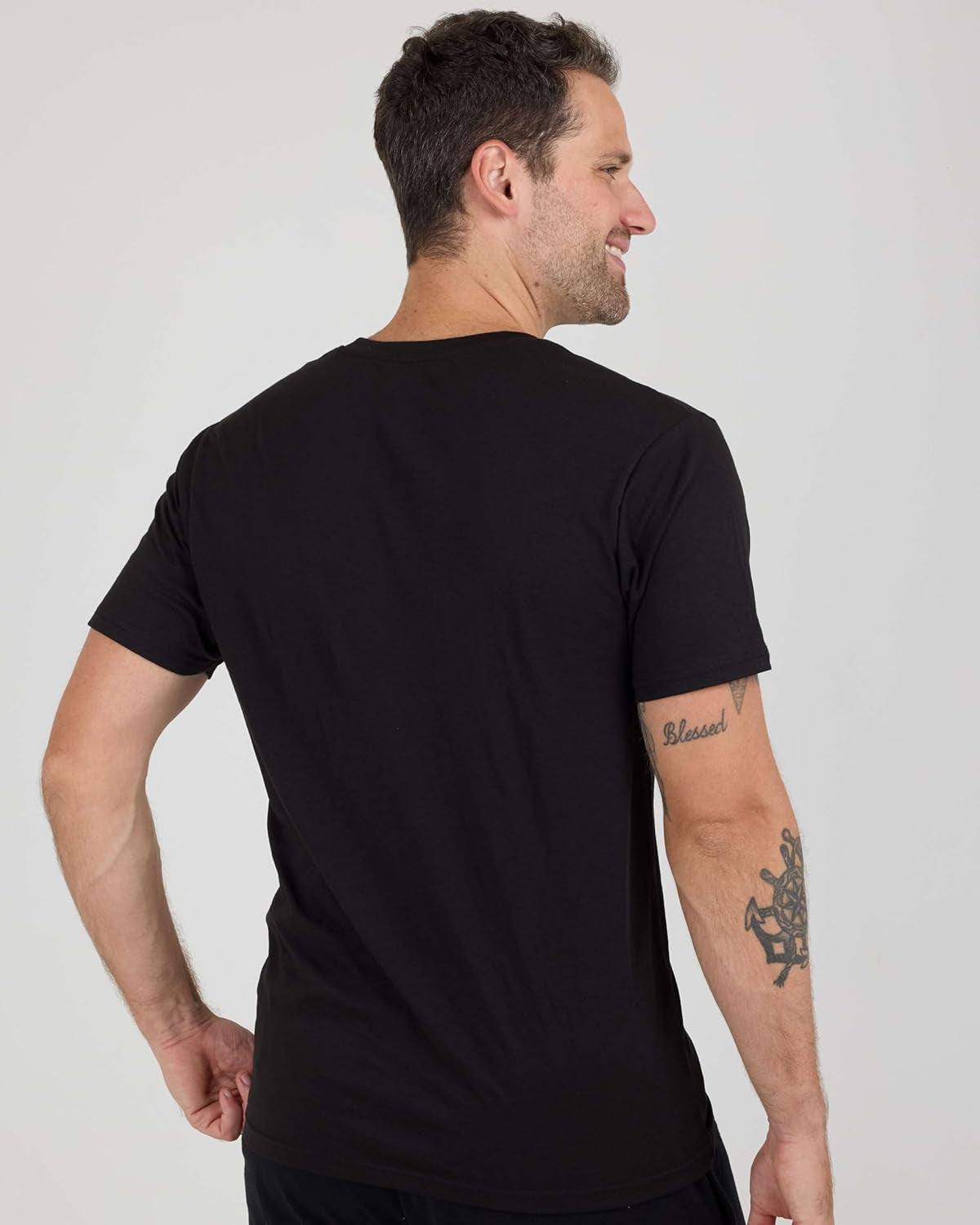 4 Pack: Men'S Cotton Performance Short Sleeve Crew Neck Pocket T-Shirt Athletic Top (Available in Big & Tall)