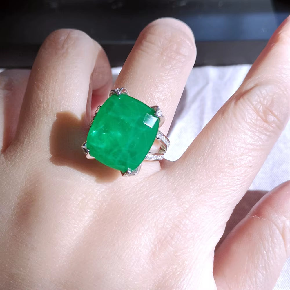 Real Sterling 925 Silver Rings for Women with Large Green Stone Synthetic Gemstones Emerald Ring Fine Jewelry Wholesale